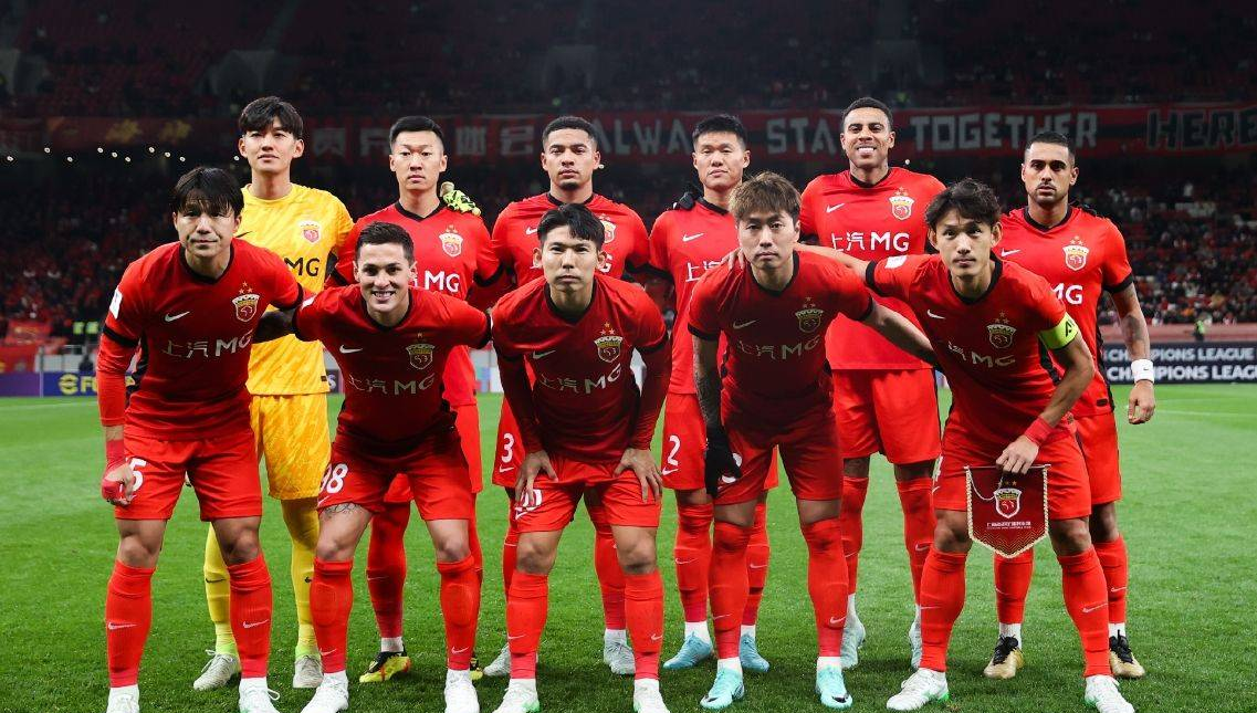 斯托克城豪取胜利，球队全员庆祝快乐平安的简单介绍