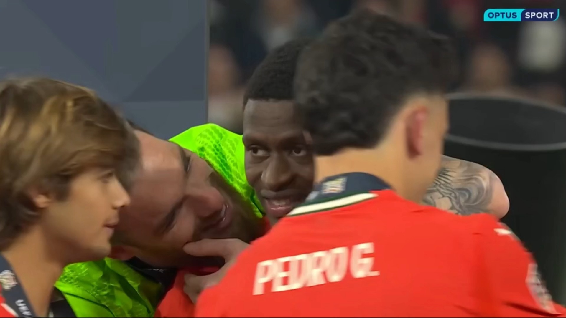 欧洲杯卫冕冠军葡萄牙队再次欧洲杯登场 欧洲杯卫冕冠军葡萄牙队再次欧洲杯登场