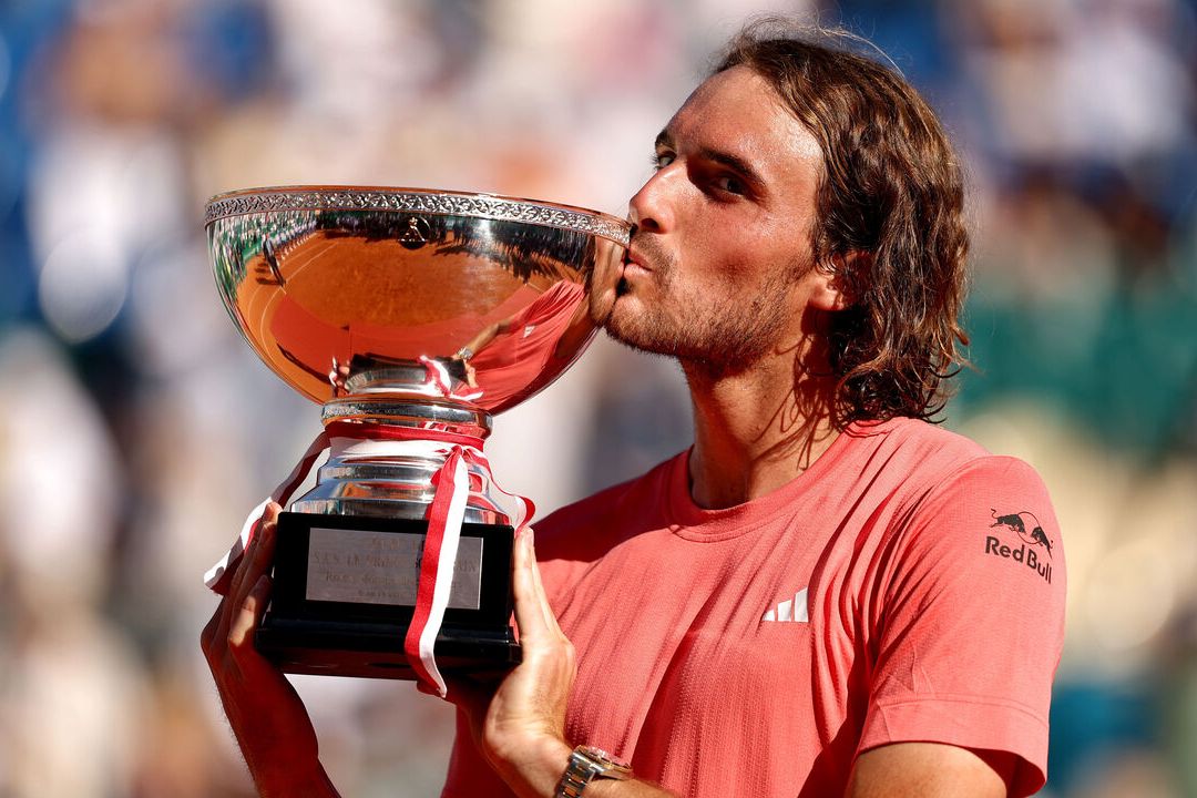 包含蒙特卡洛大师赛险胜年终总决赛，西西帕斯关键制胜的词条