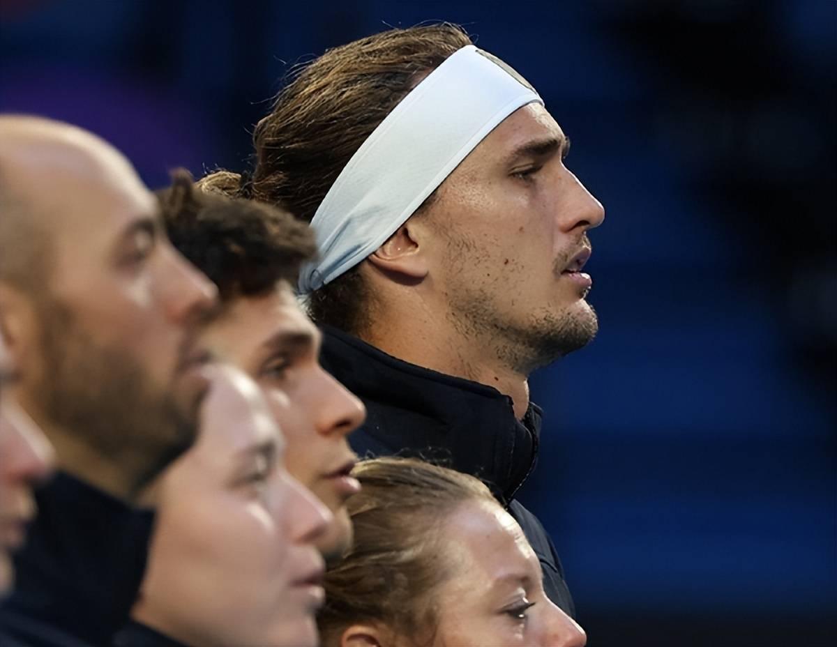 开云体育官方网站-联合杯鏖战温网，兹维列夫带队取胜