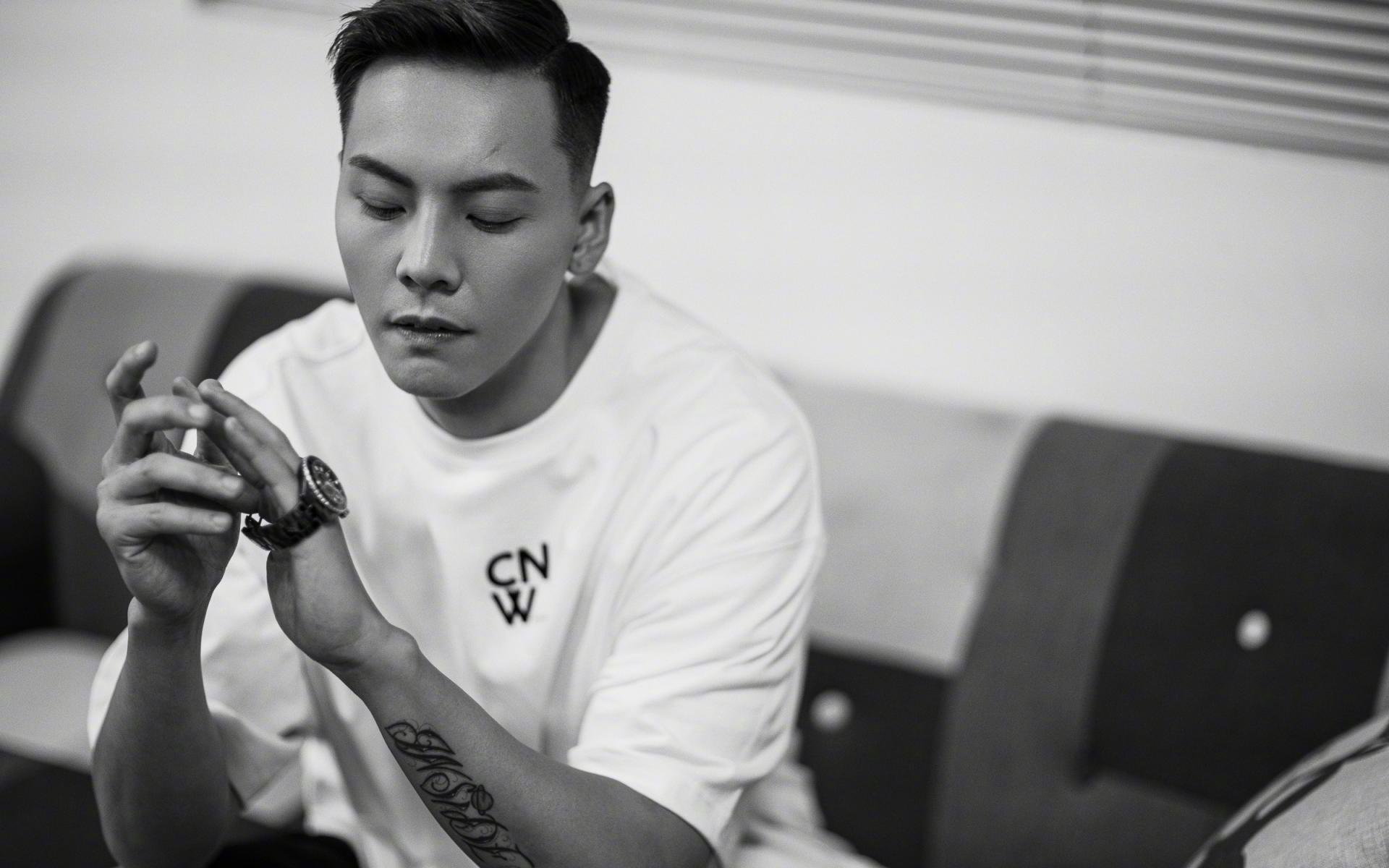 无声与惊雷,当巴雷拉在马拉多纳球场的阴影中定义比赛